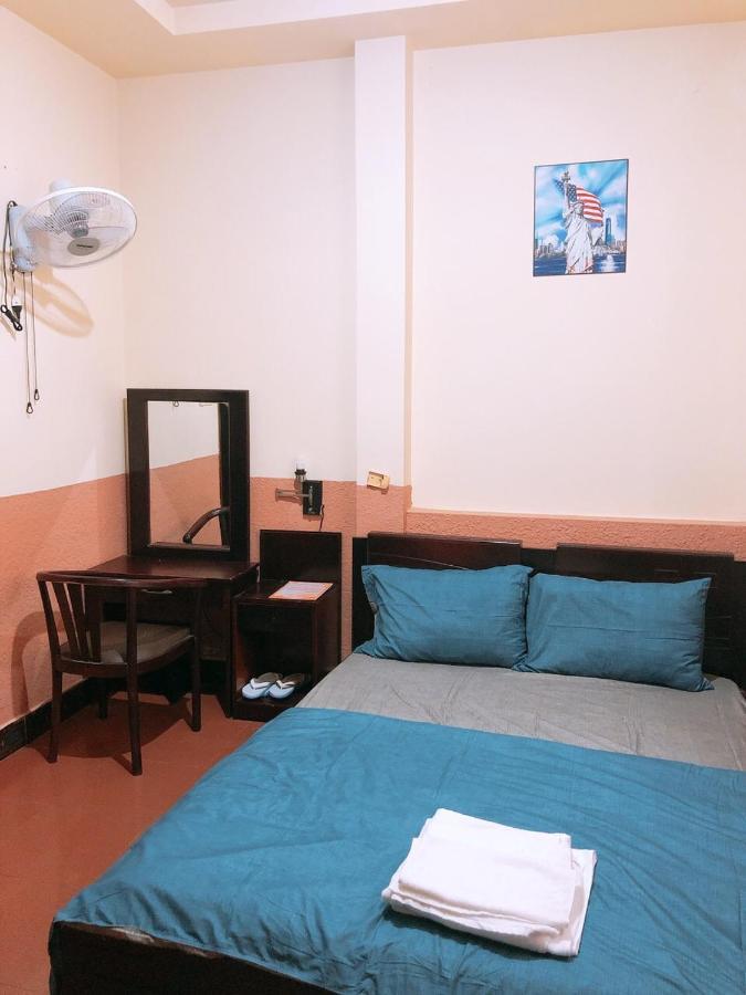 Minh Anh Hostel Rạch Giá Eksteriør billede